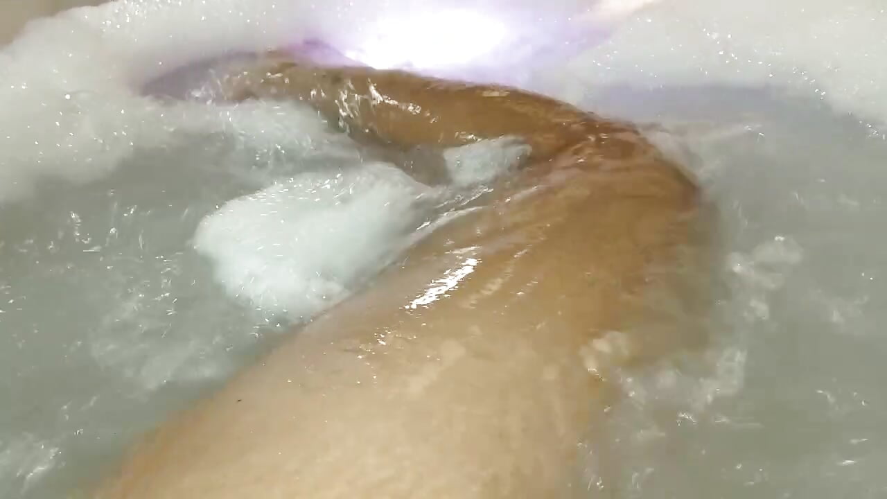 Take a bath with me