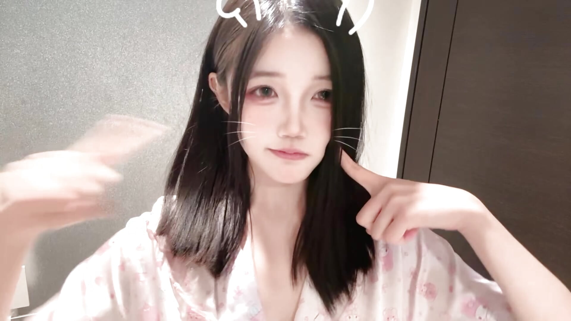 日常卖萌2 - video nide_xiaogou kameramallilta