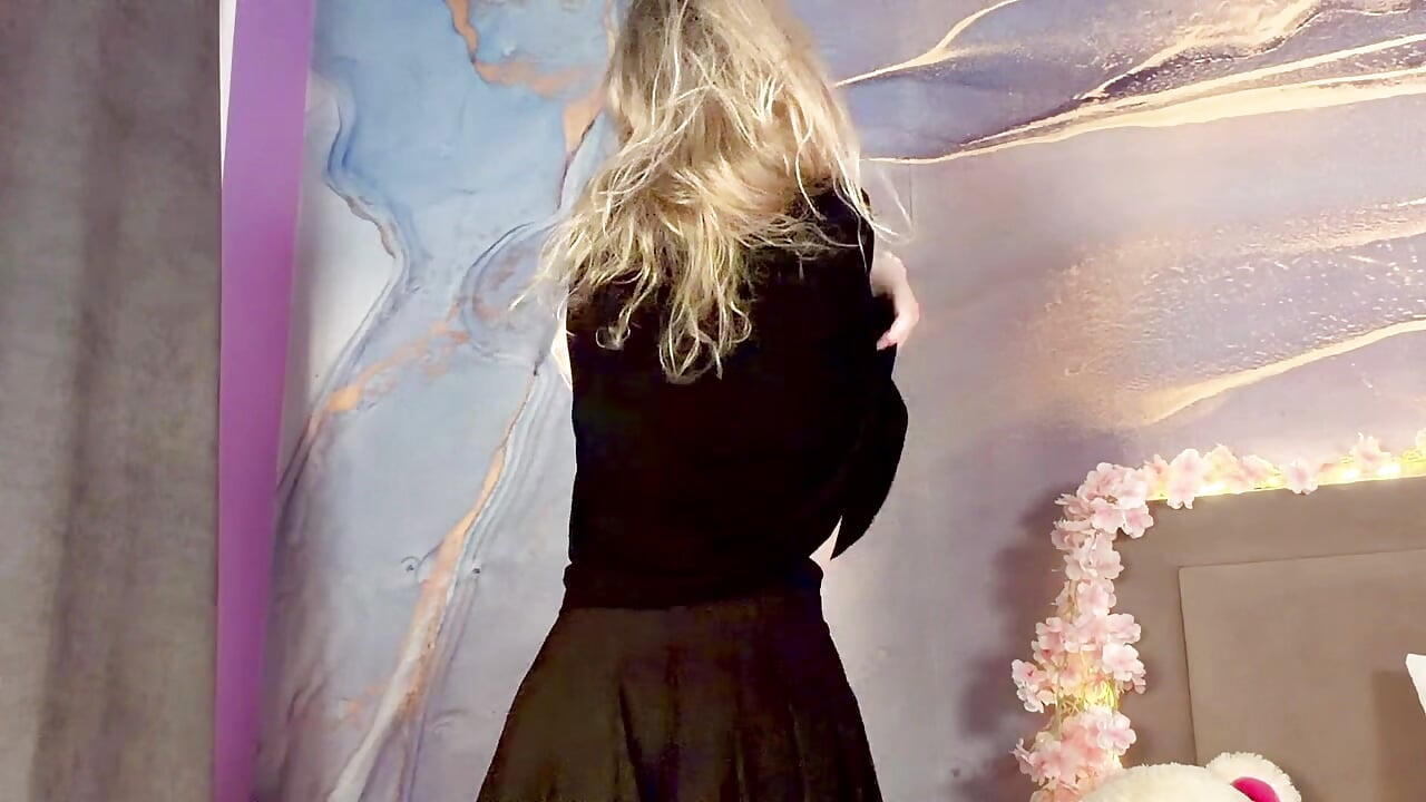 wiggling my butt)