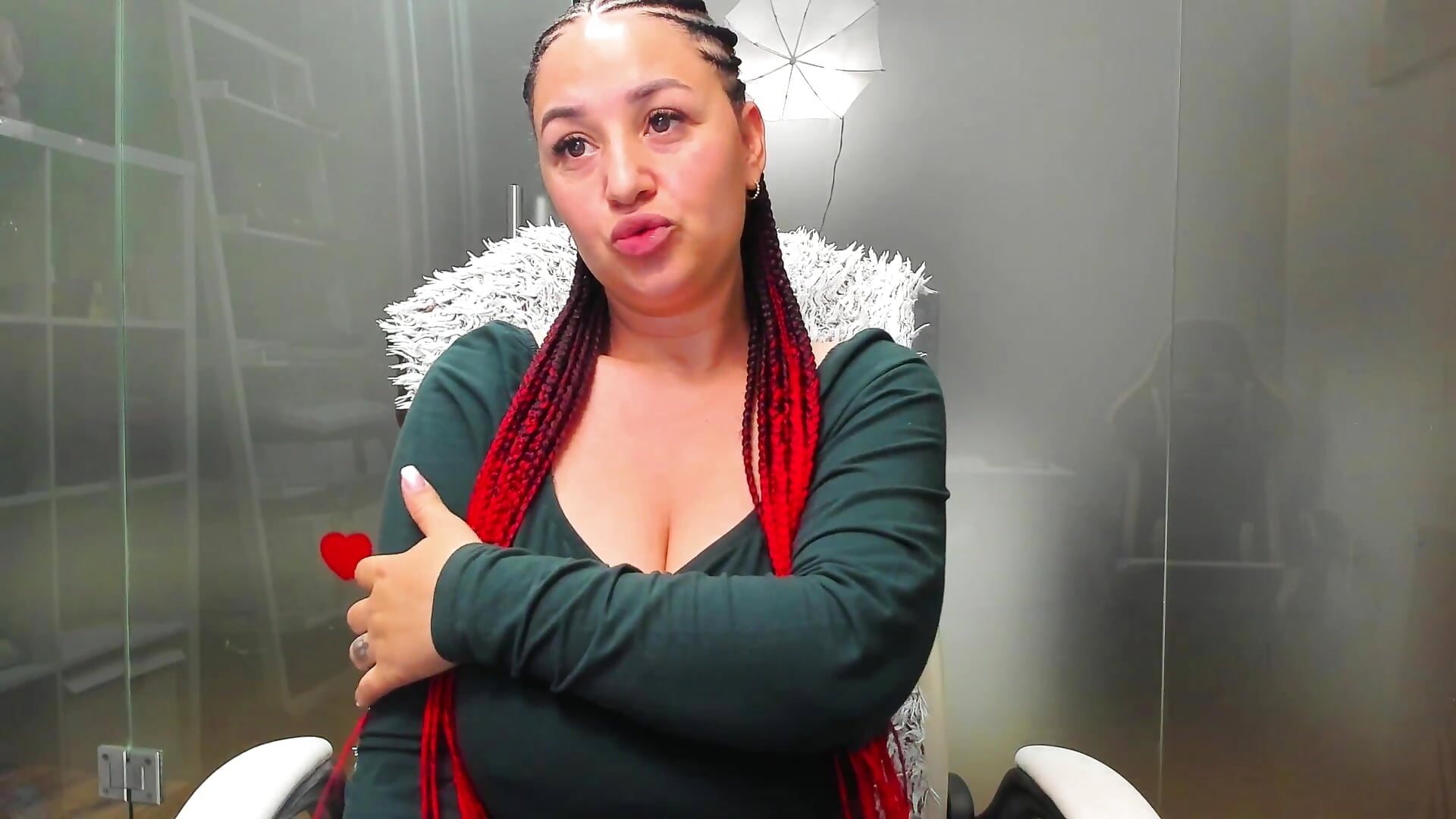 OFFICE - clip cu Just--Amy model videochat