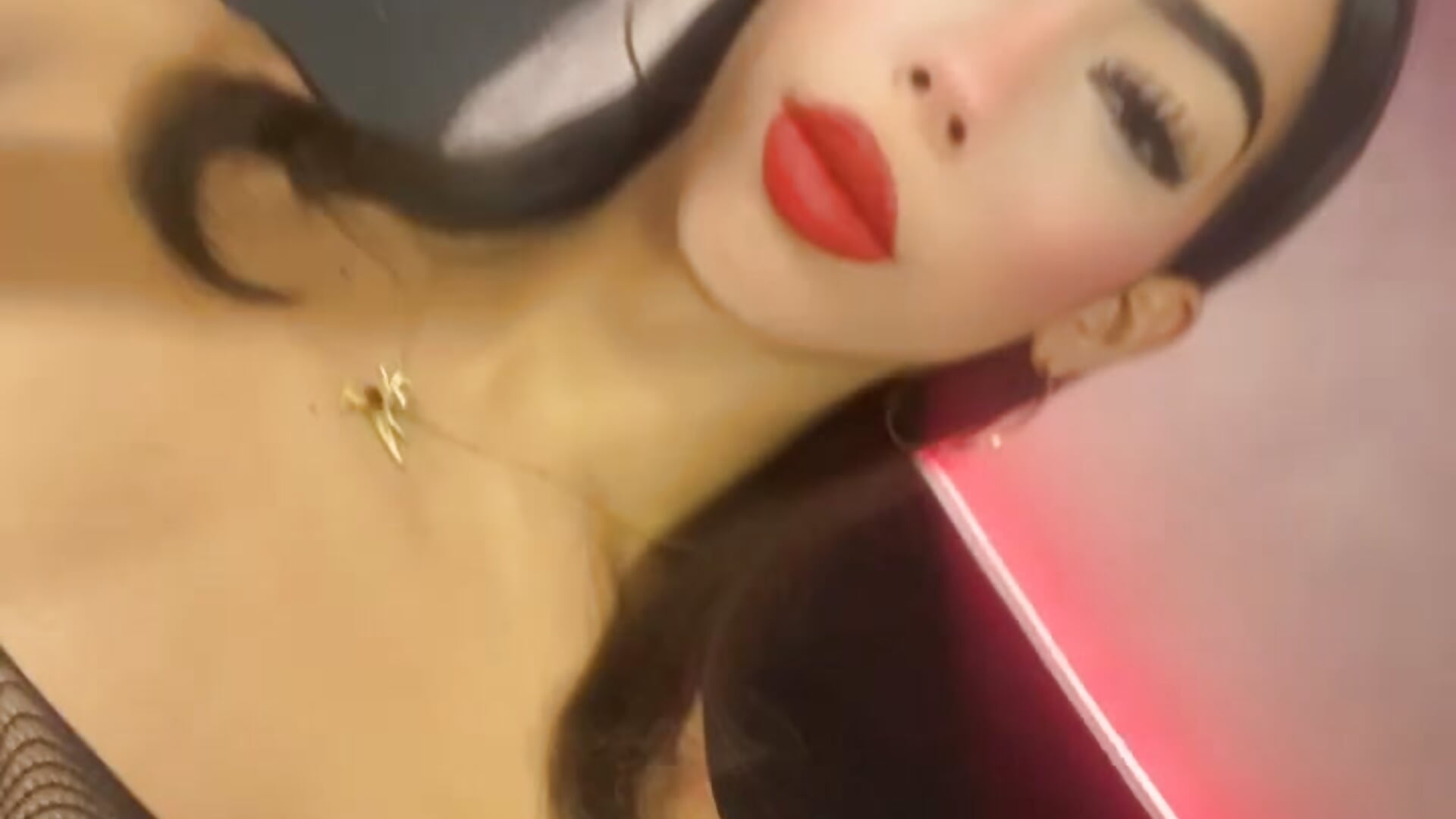 💋🖤 - video di EVILCHERRIES_S7 modella di cam