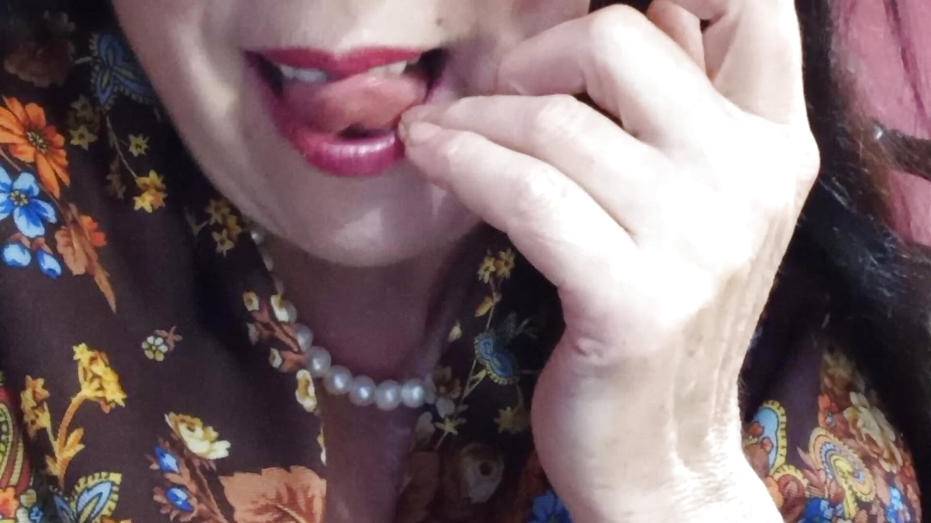 give each other nice moments - video by GypsyEsmeralda cam model