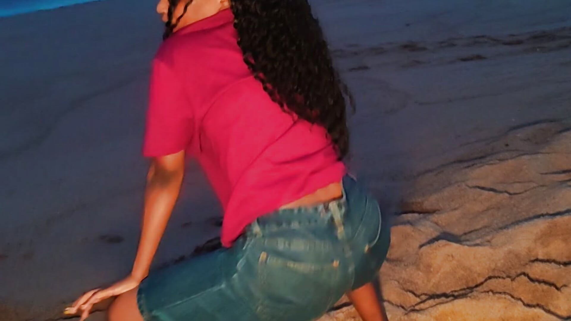 Mhm 😌 - فيديو من FreakySag_8888 موديل الكام