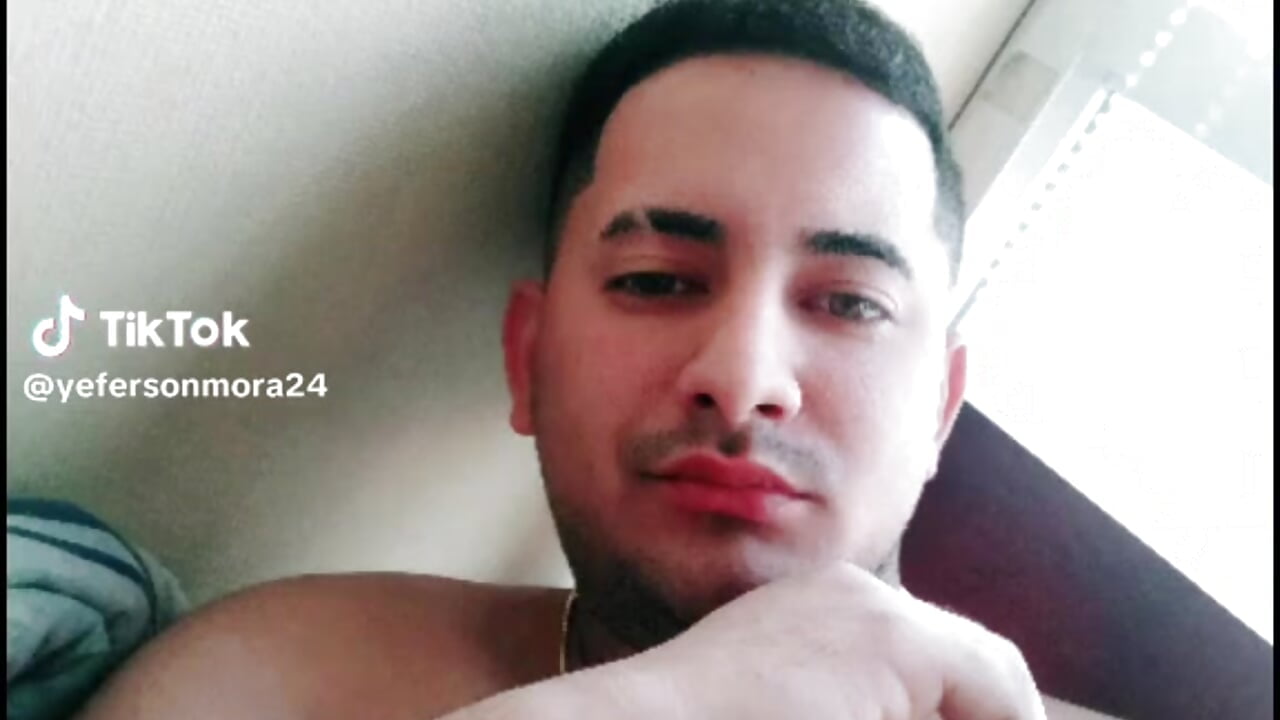 2024-07-02-232726071 - відео від вебкаммоделі moraramirez98