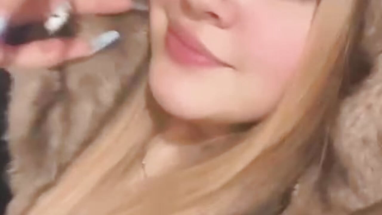 Taste on my lips 🤤💦