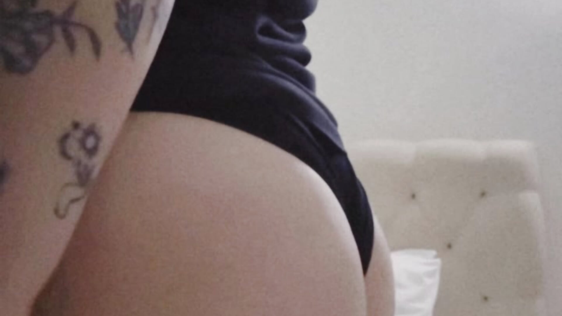 Sexy ass - video by Emmy_Greis cam model