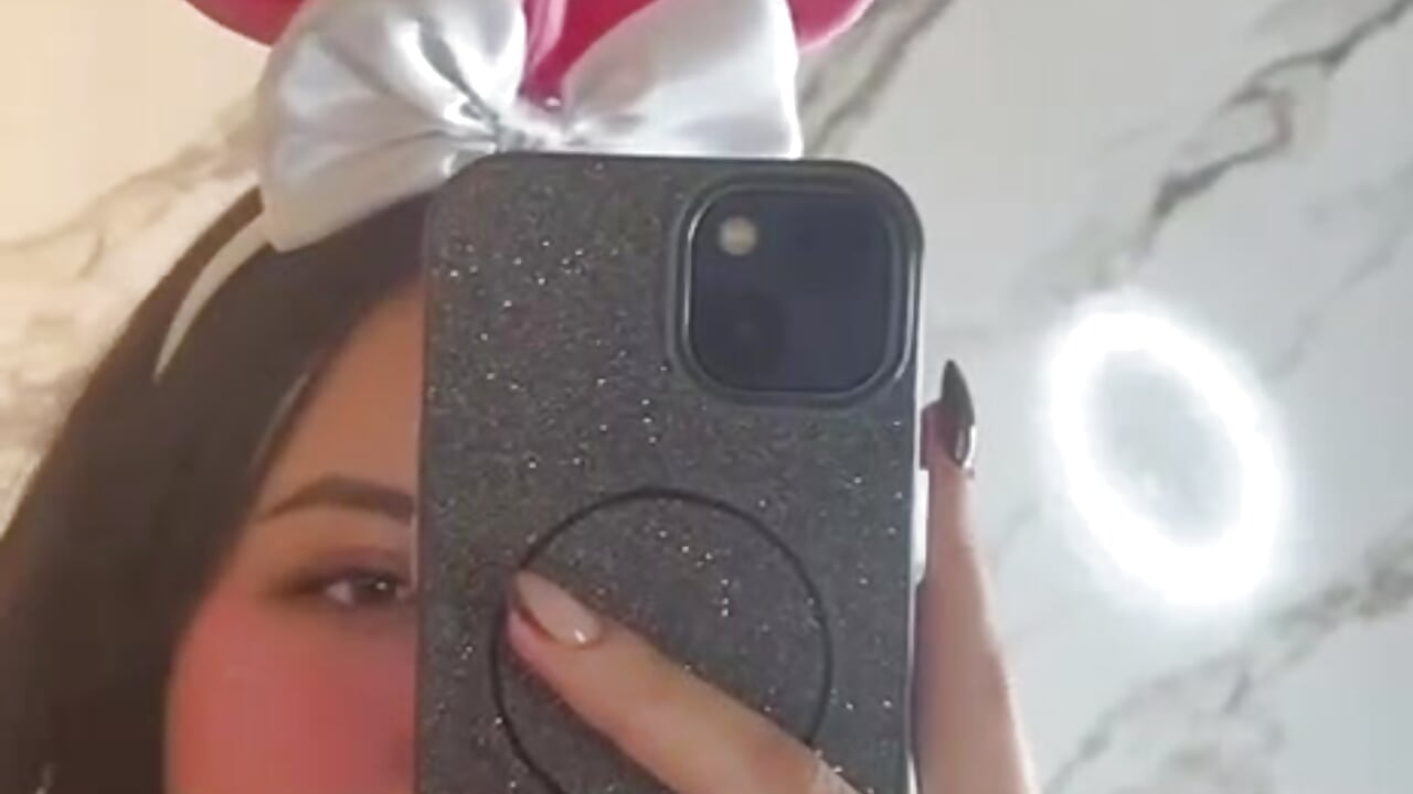 Hey daddy! 🌸😏 - video by MAEVE_BOOBS cam model