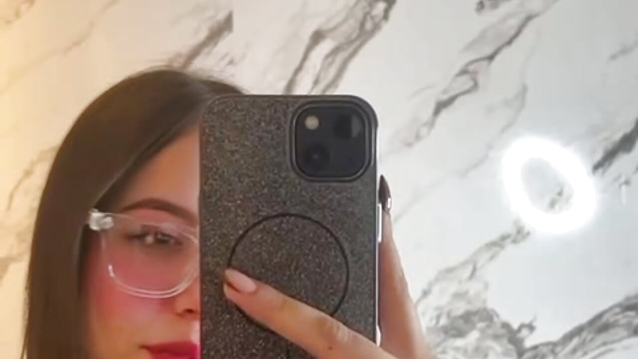 😋 - video by MAEVE_BOOBS cam model