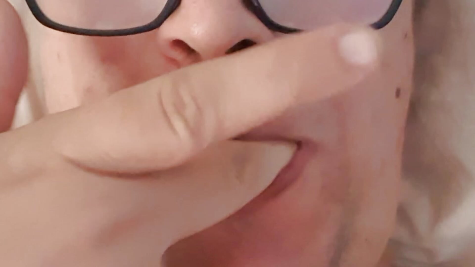 finger in ass - video oleh sorolla12 kamera model