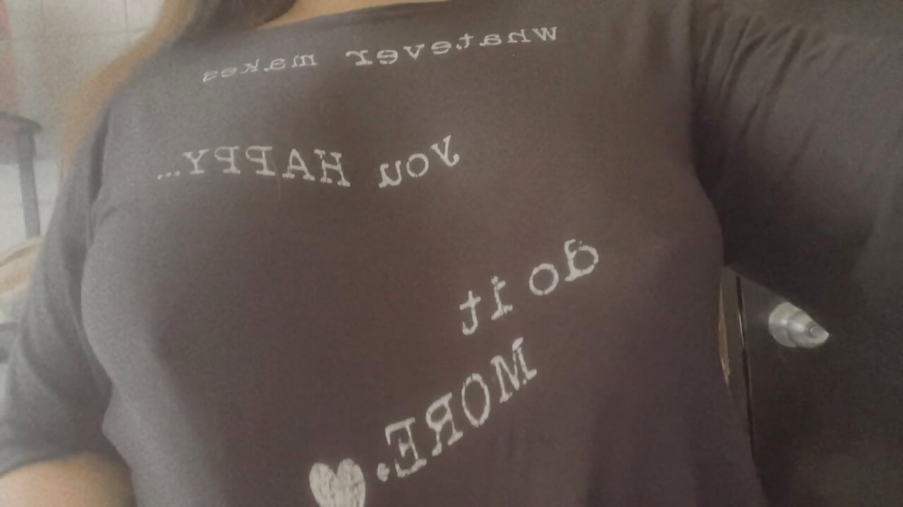 filtered-8B26BB96-7C48-4636-9D5C-6ABB5534C1F8 - video by Wishi_washi cam model