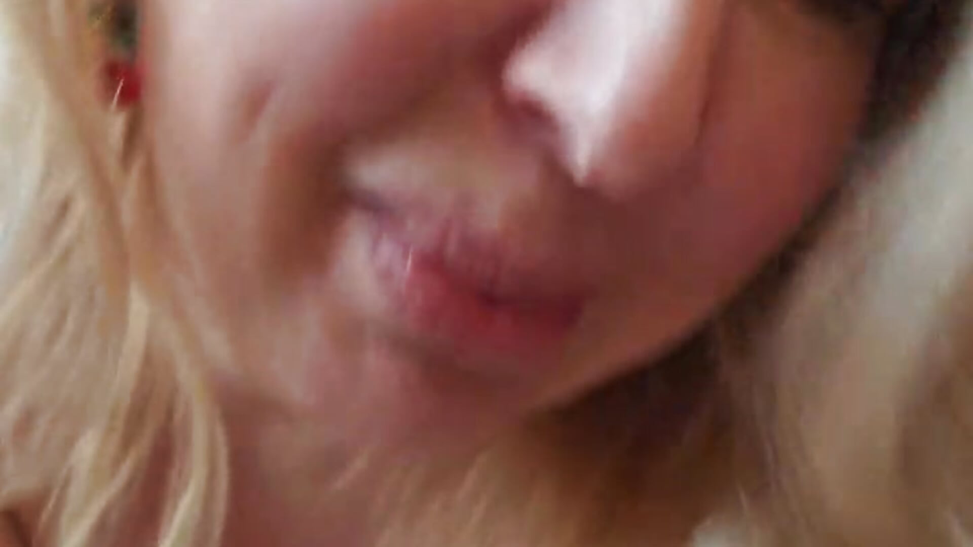 lick my body from toe to head - MariaRichi_ adlı kamera modelinin videosu