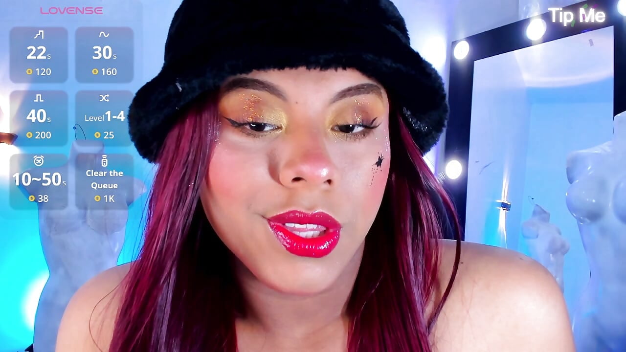 I'm so pretty with my warm makeup, do you like it? - video by Emili_Roux cam model