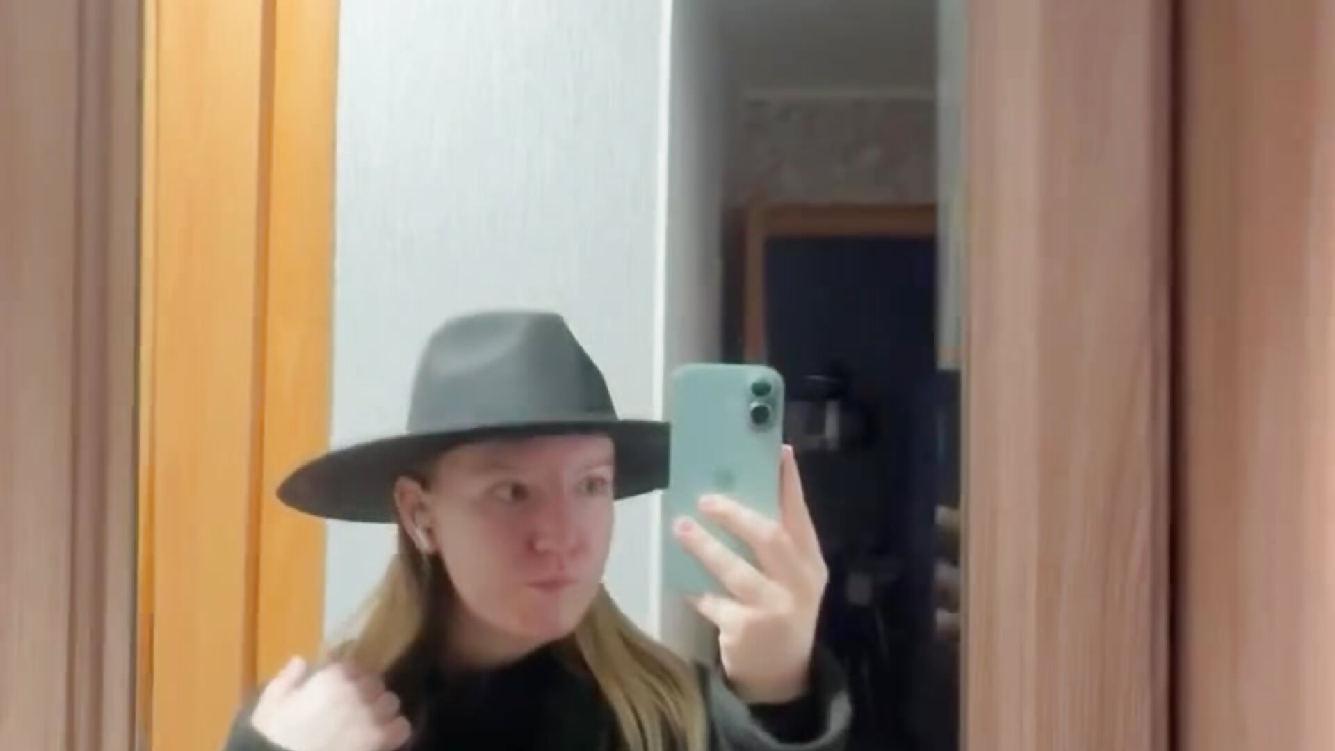 uwu - vidéo du modèle de showcams Baiambel_Mi