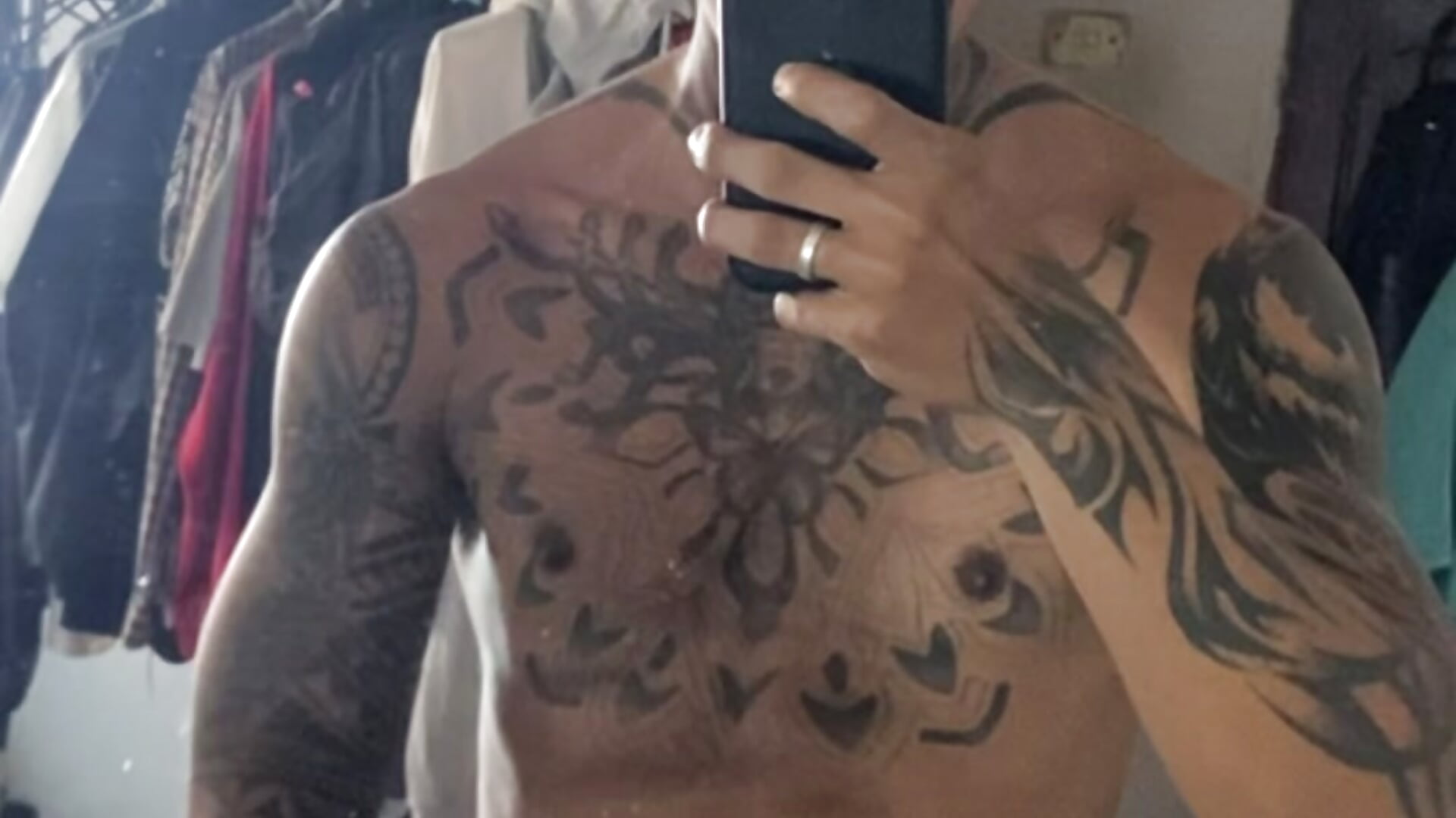 GIFT 🎁 - video by Nickhot0609 cam model