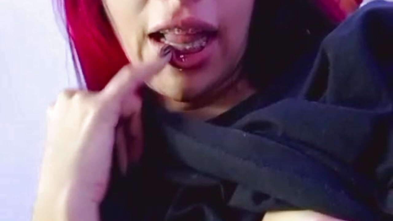 They say I’m dangerous… will you try me? 🖤 - video by Derieri_D cam model