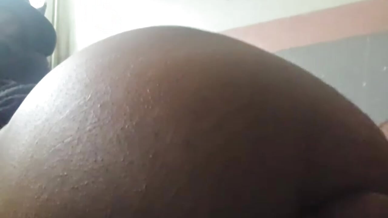 [1 Jan 12:02] Public Show - video van Glo-Ebony cam-model