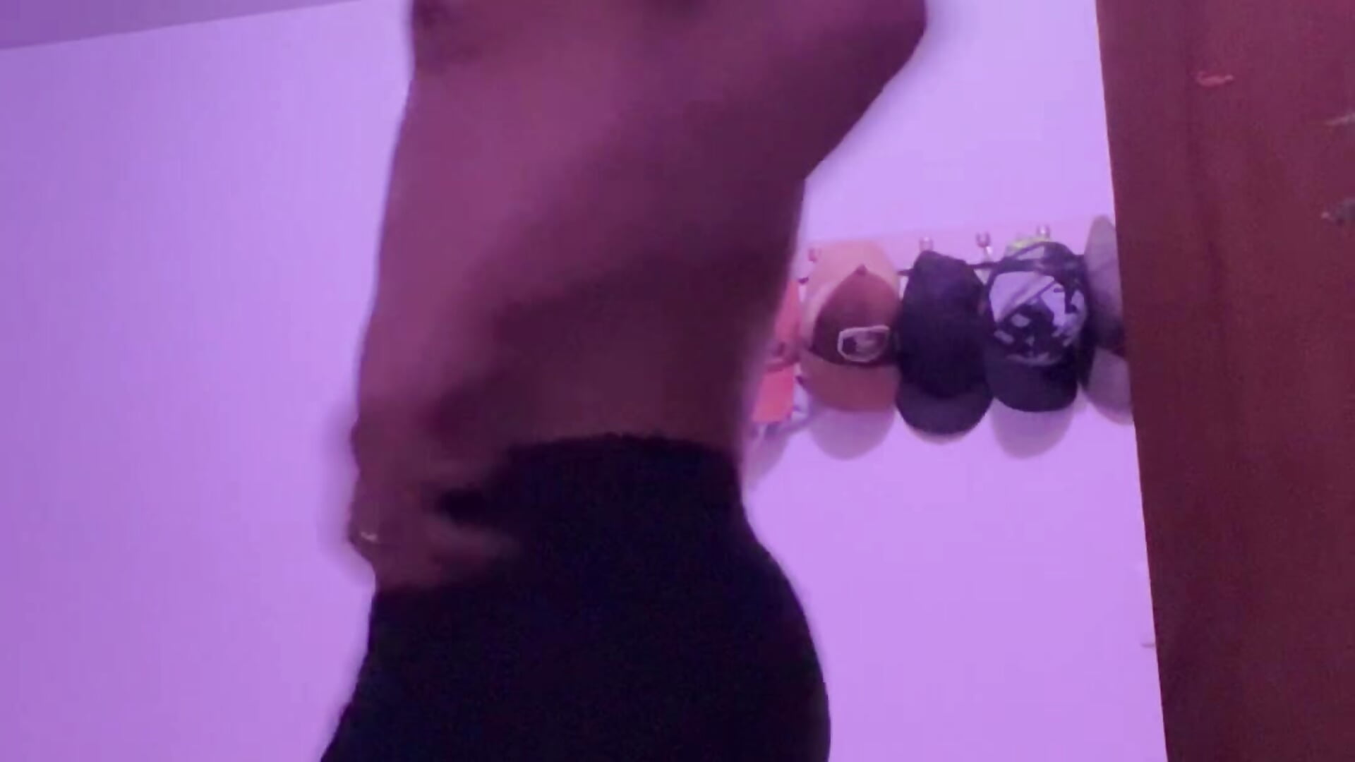 6F87B715-6EE3-4025-94A8-C9A6DE6BE514 - Video von deyzl Cam-Model