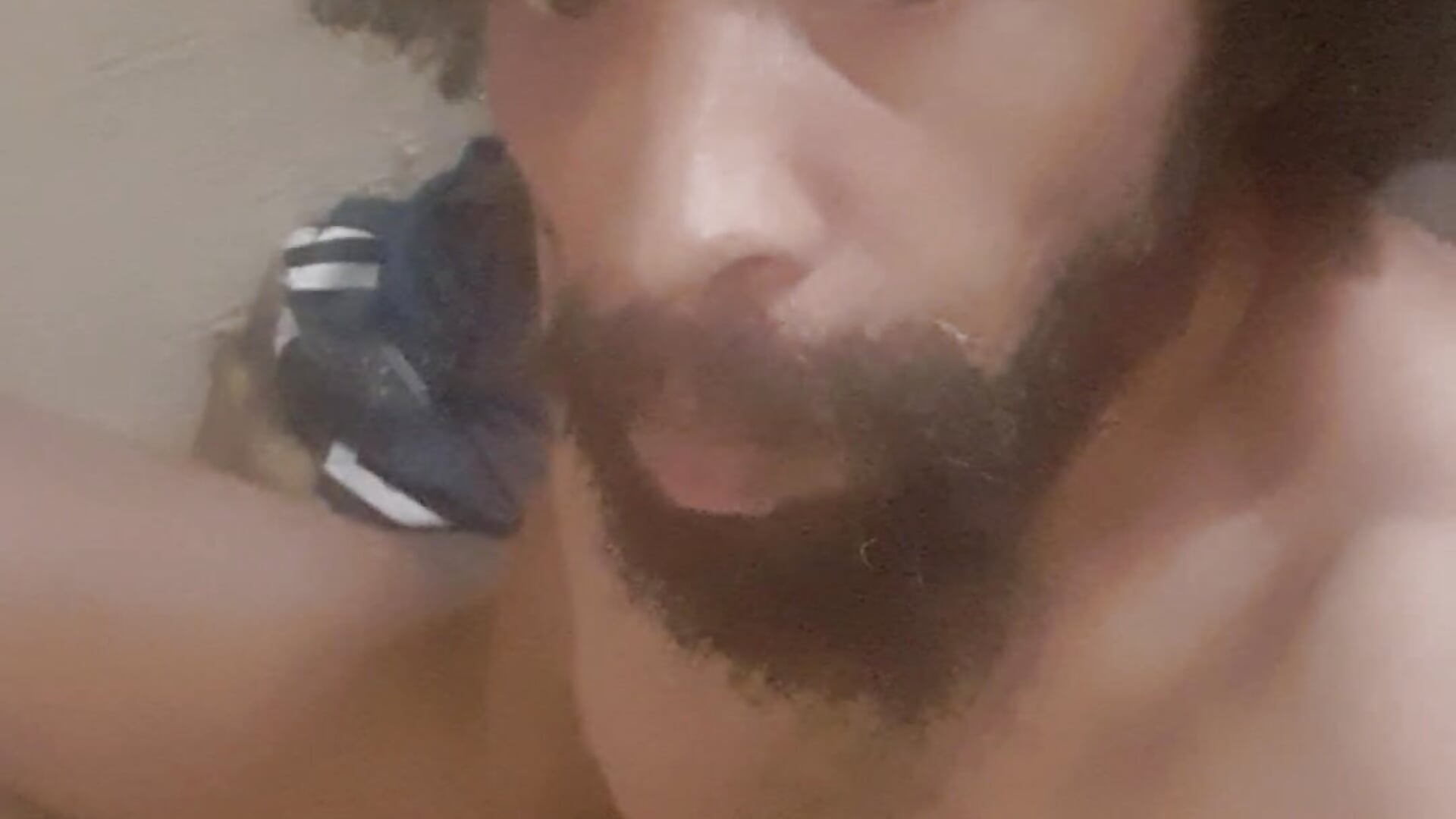 20250215_002706 - βίντεο μοντέλου RentalCharmer