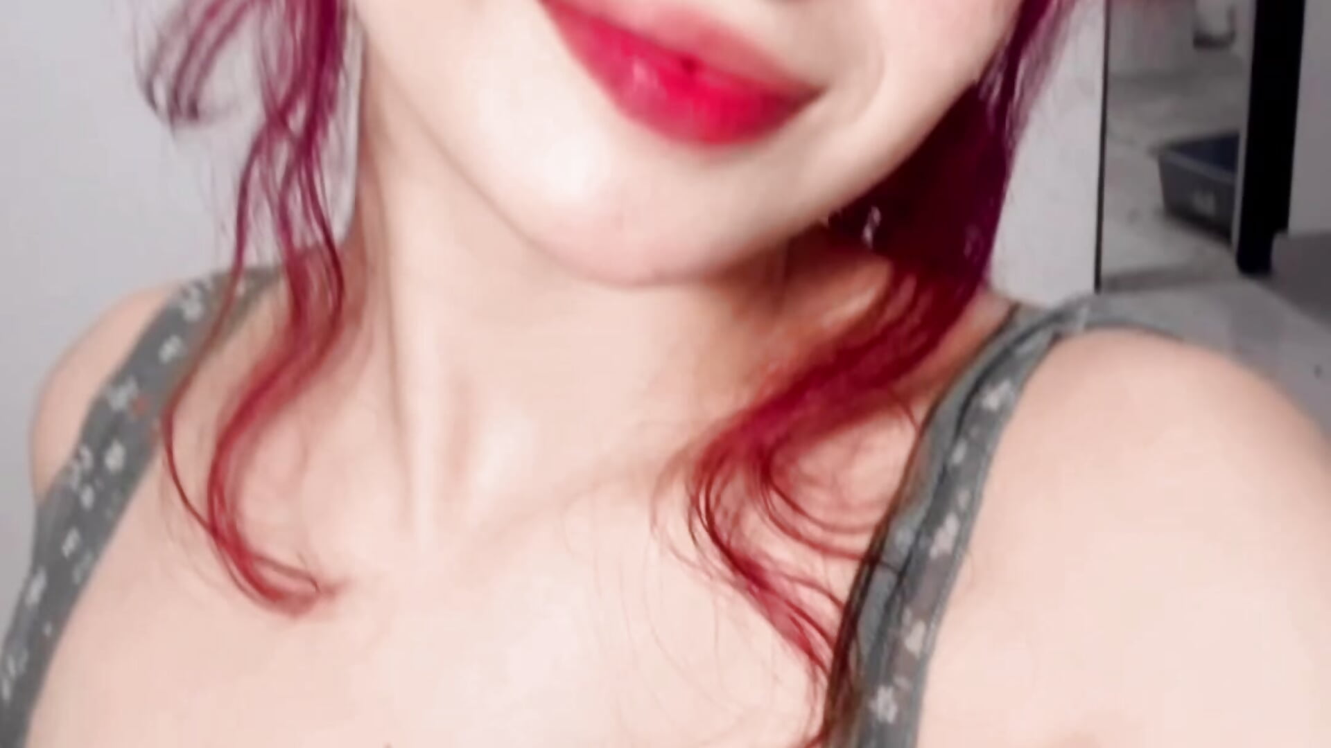 Hello, I hope we can be friends!!
