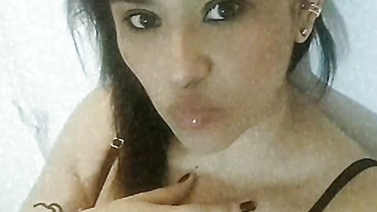 hey - video by Dixie_Lanex cam model