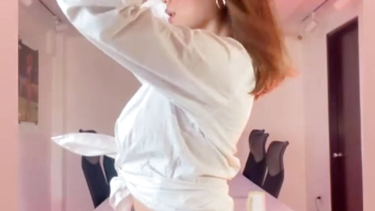 sexy tattoos 🔥 - Vídeo de NairobiLee, modelo de vídeos