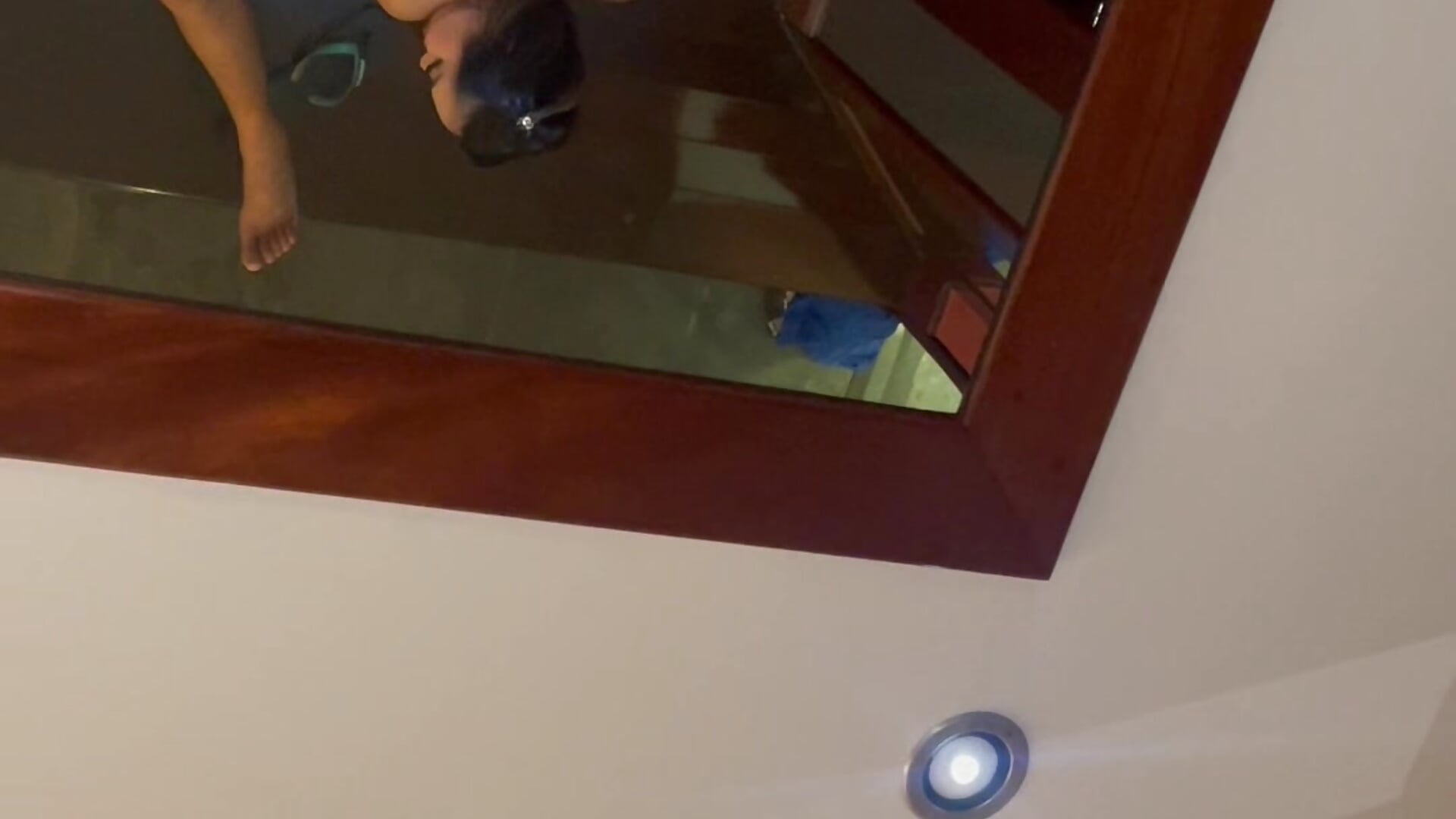 Chupando gostoso e mostrando minha bucetinha e cuzinho 😏 - วิดีโอโดย lariic โมเดลแคม