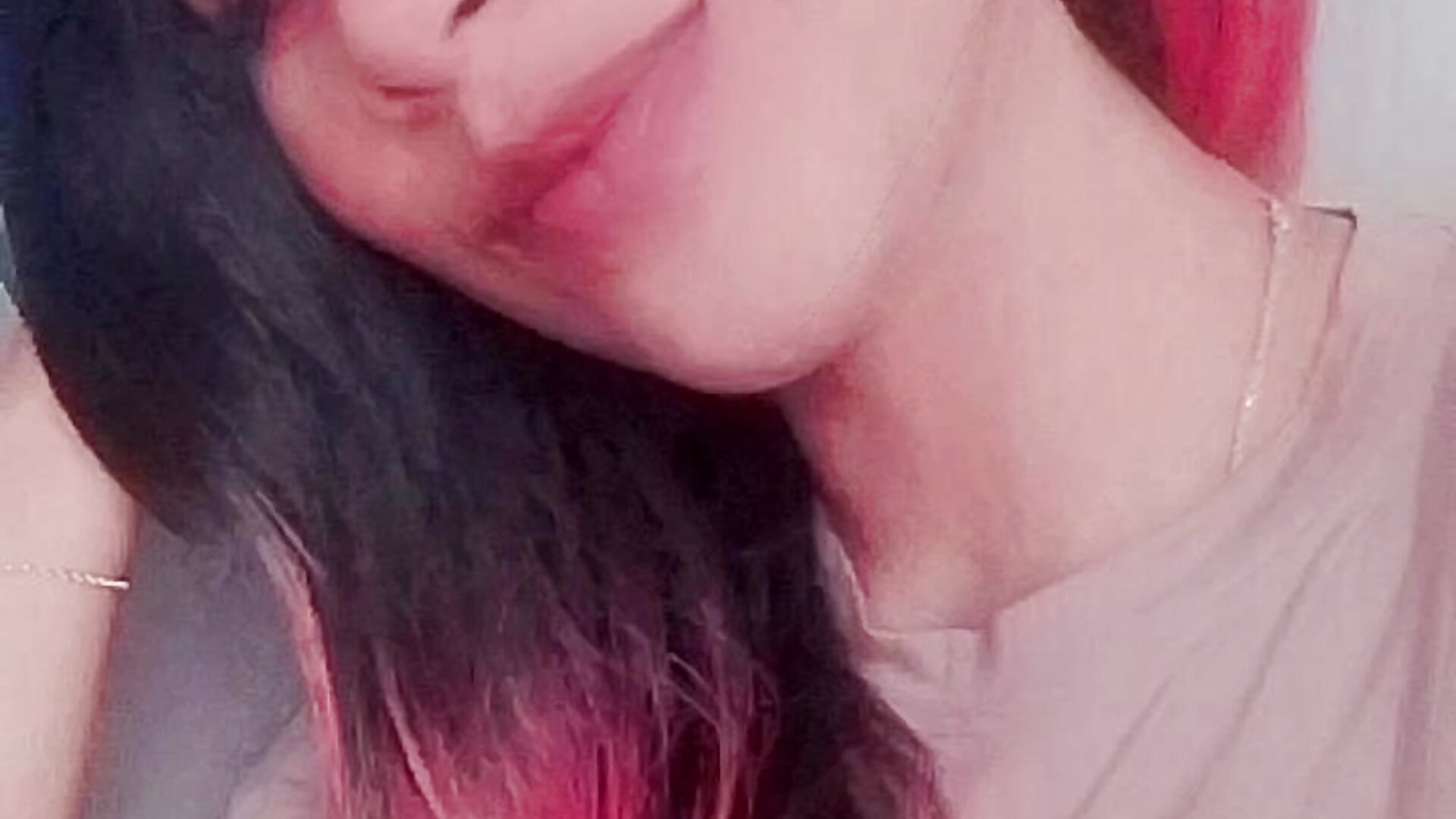 Salud y vida - video by maye_dan cam model