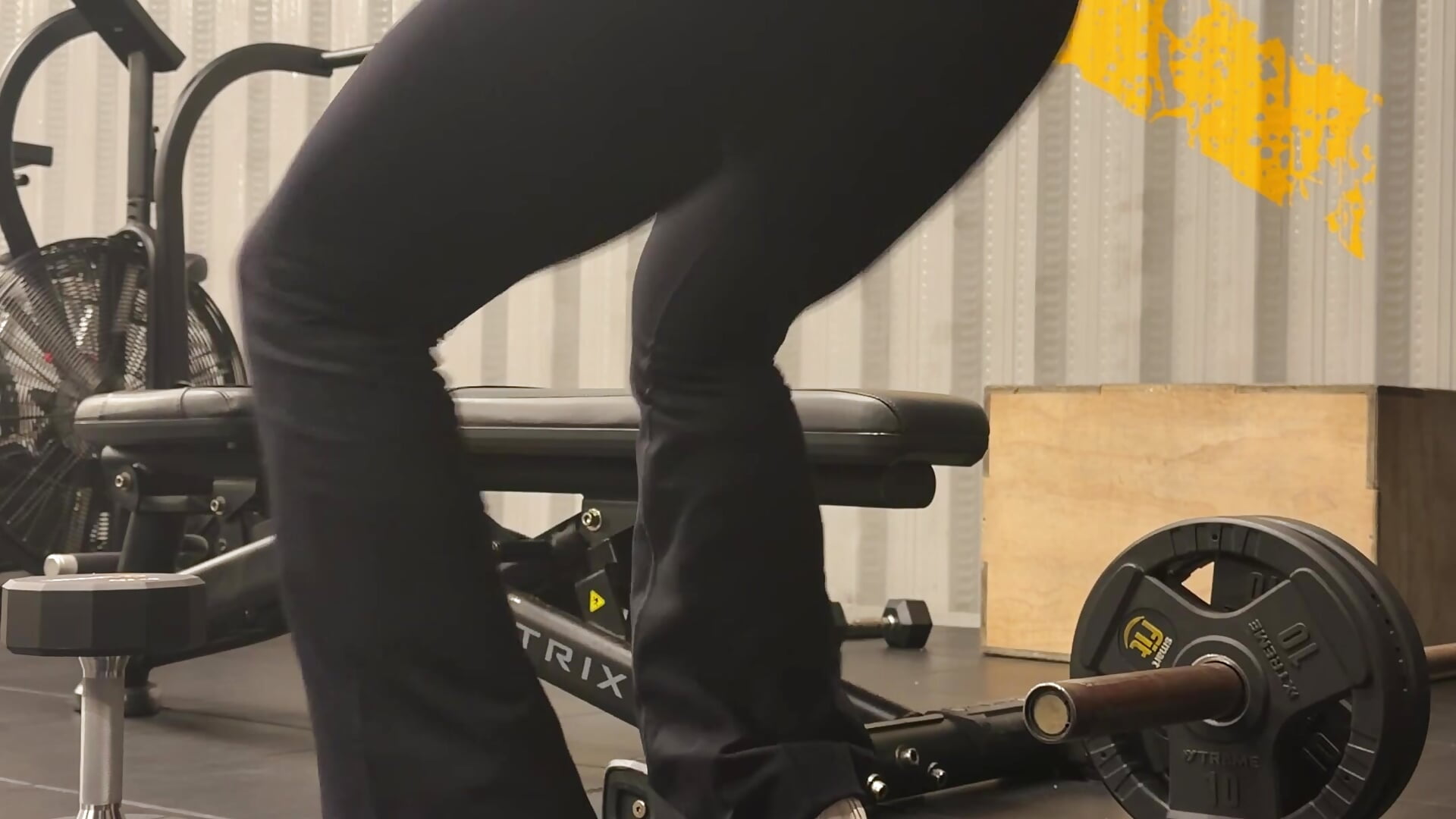 My big ass  in the gym 🍑👌🏻 - video oleh tuckersabrina kamera model