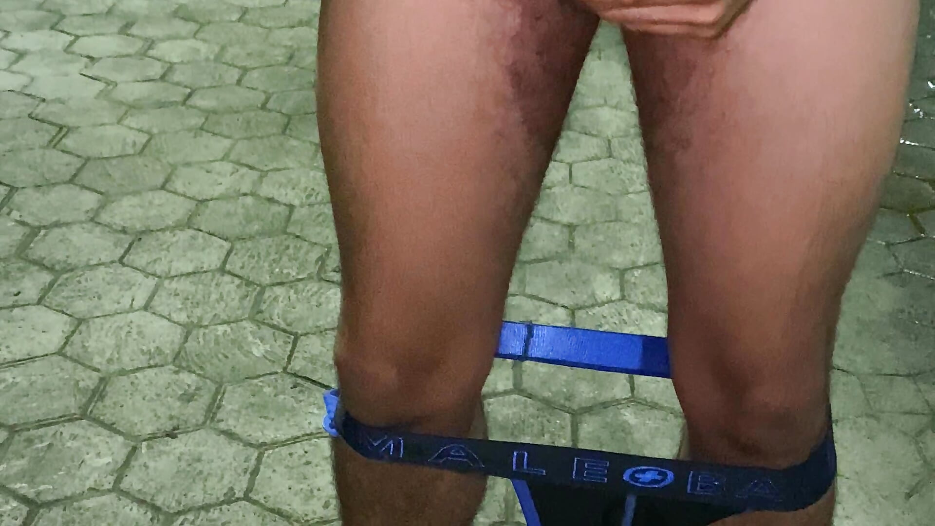 BIG CUM IN PUBLIC PARK WITH MY FRIEND 🍆💦 - Video von dantedesirexx Cam-Model