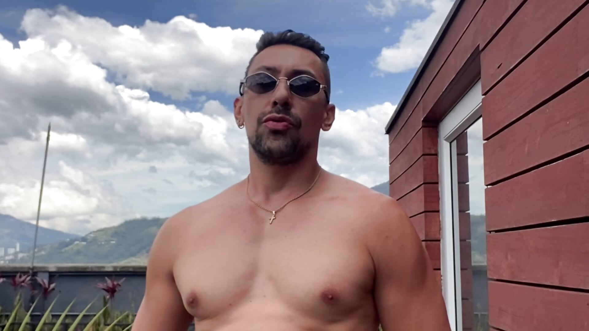 MY BIG CUM IN THE TERRACE SHOWER 🍆💦😋 - dantedesirexx 캠 모델의 동영상