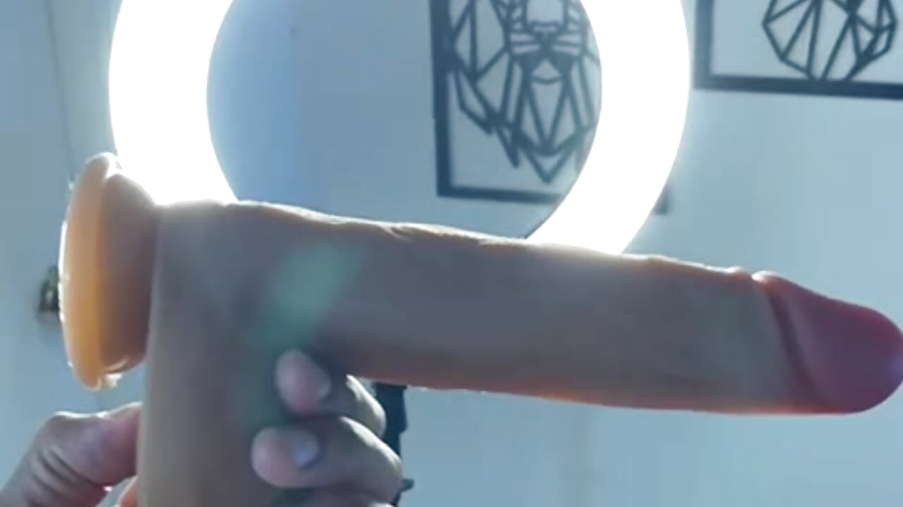 MY HOT TOY - video by _miguel7w7 cam model