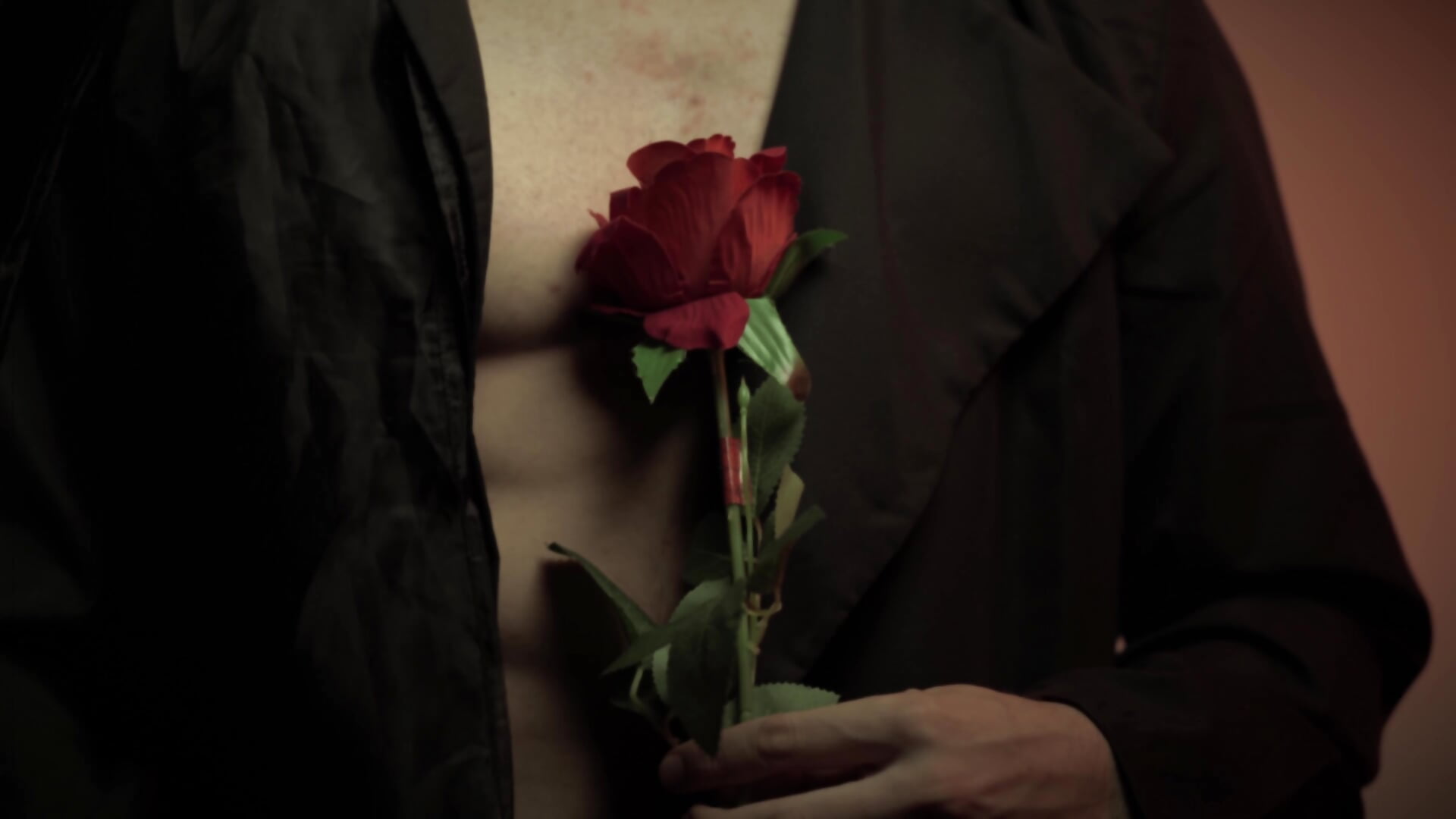 A rose for you - відео від вебкаммоделі AxelFairchaild