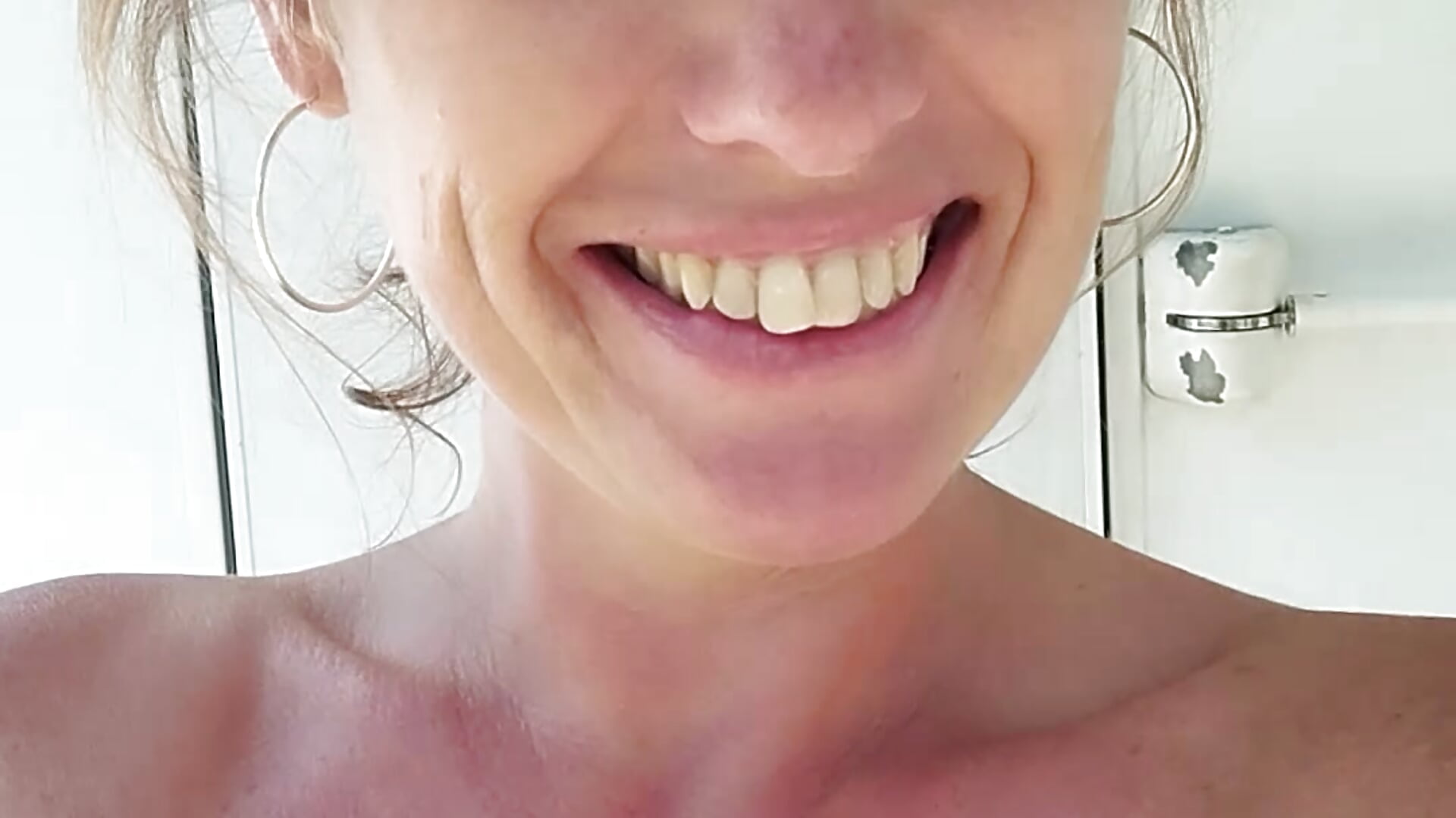 TEASER - DU SIROP POUR MA GORGE - vídeo de la modelo de cam misslynexxx