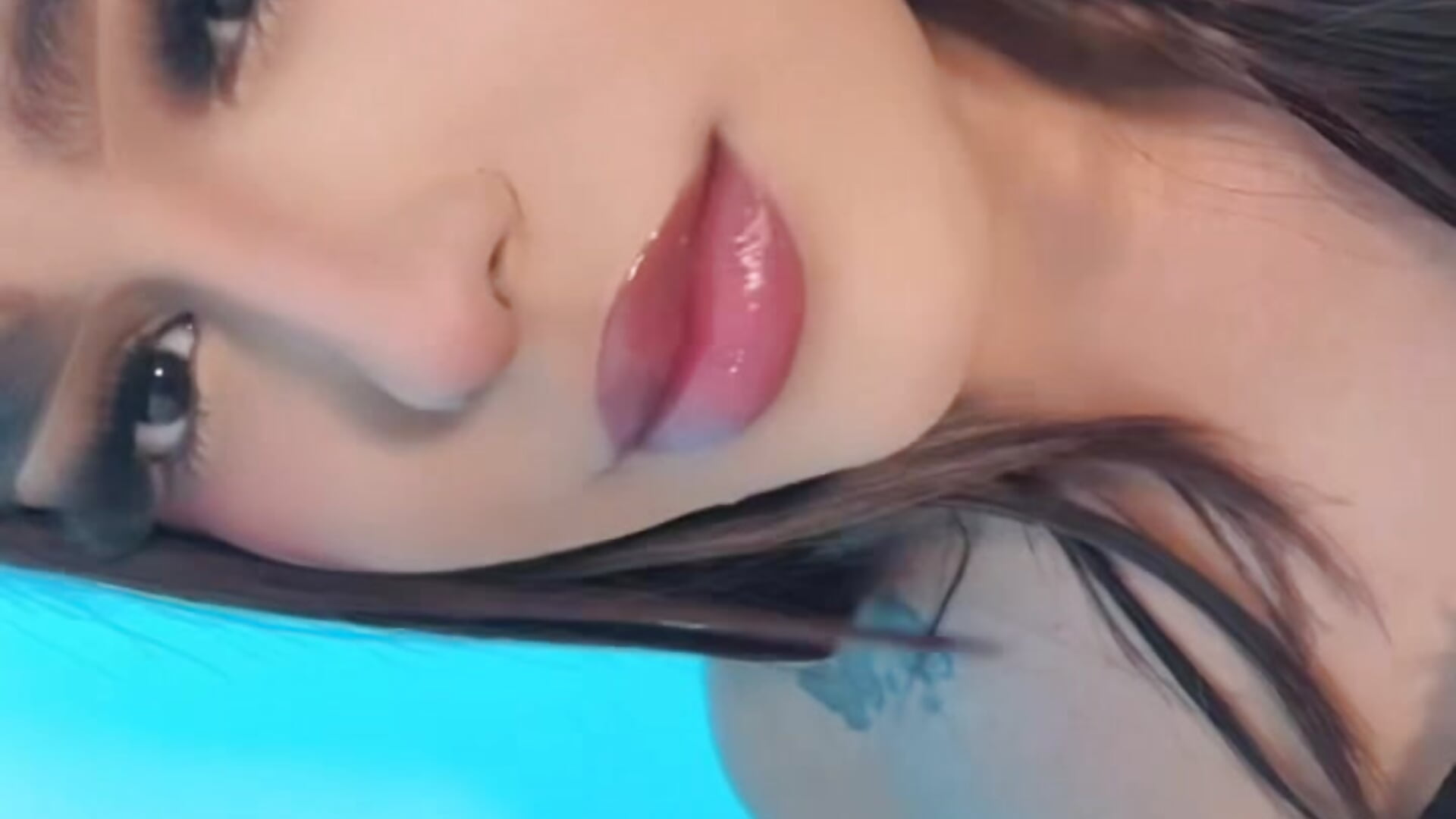 🩵 - video by Valeria_Rousse cam model