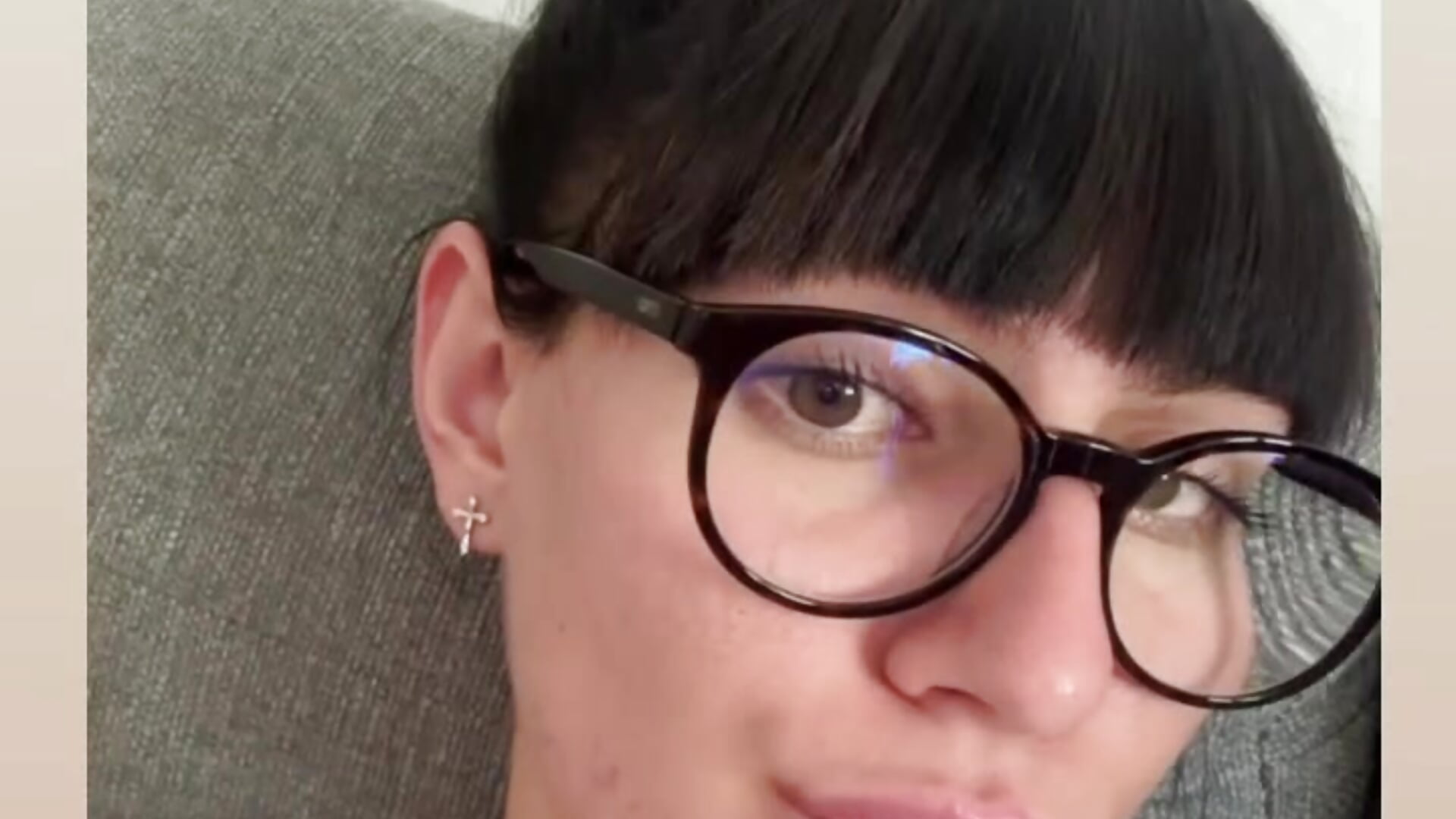 🫴🏼 - video của người mẫu cam Ecaterinaaa