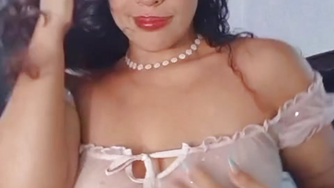 sweet and hot - video by Moon_Sammy cam model