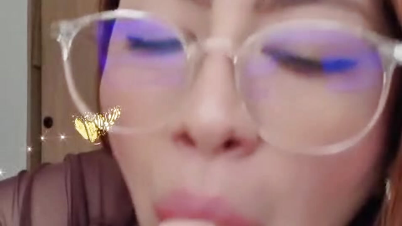 I feel like sucking you non-stop 💦💦💦😒 - video van Rachel_t_ cam-model