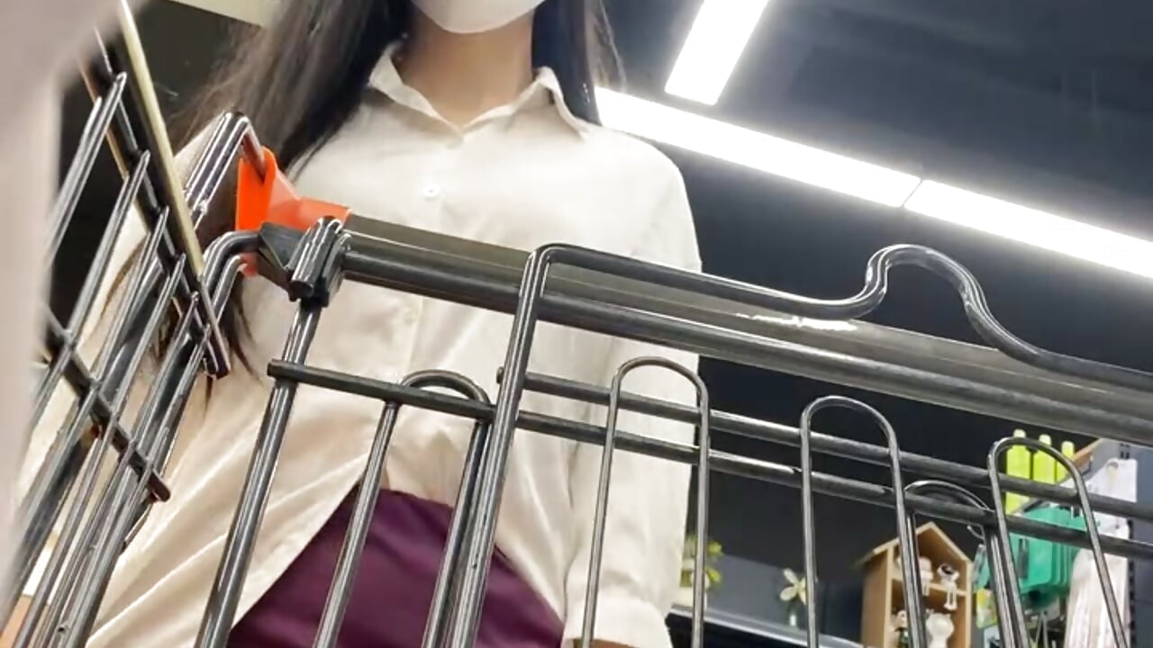 [Jun] 超市吊带丝袜supermarket stockings