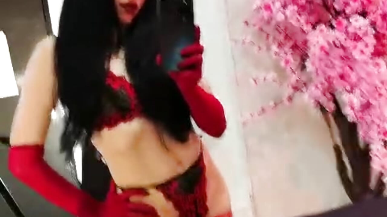 I need a cold shower, are you coming?🥵🔥 - video by alixxon1 cam model
