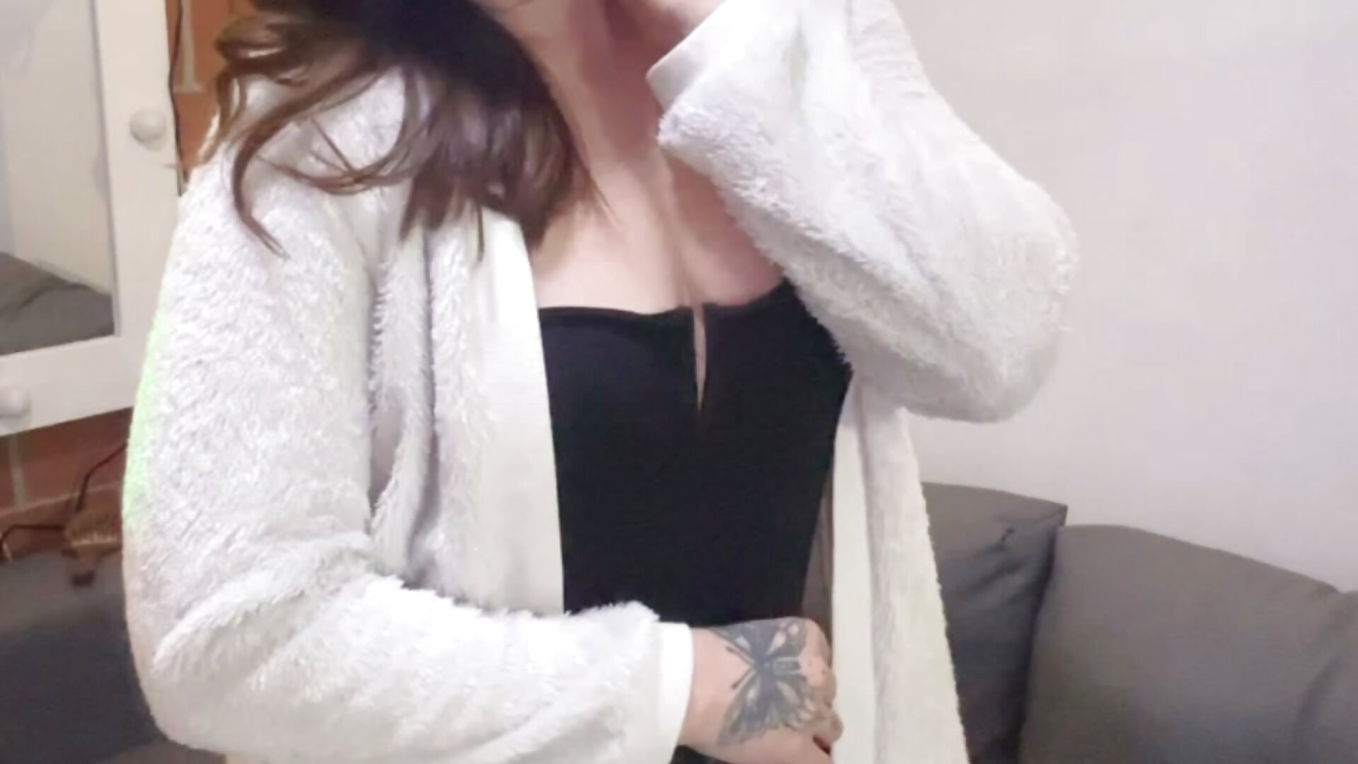 39837A2A-C853-4AB1-863C-F3ACAA7102F7－カメラキャストのkamel-ayeshaの動画