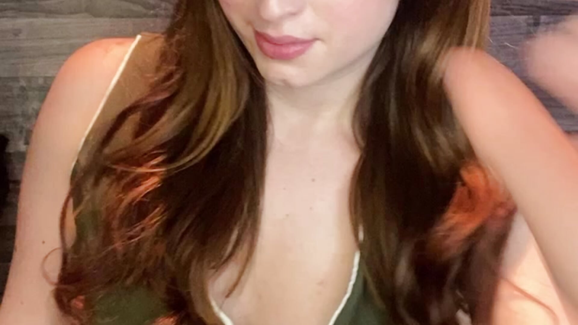 e3375d9f10314b79b8daf8cec2532903－カメラキャストのkamel-ayeshaの動画