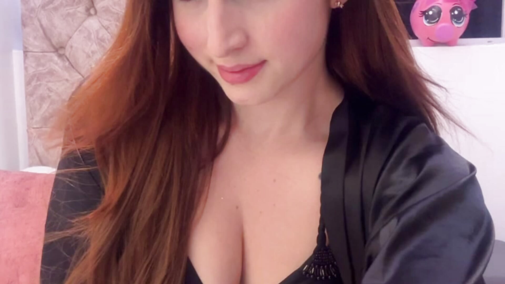 8218062E-327B-44BD-9512-9970C83FA69F - kamel-ayesha adlı kamera modelinin videosu