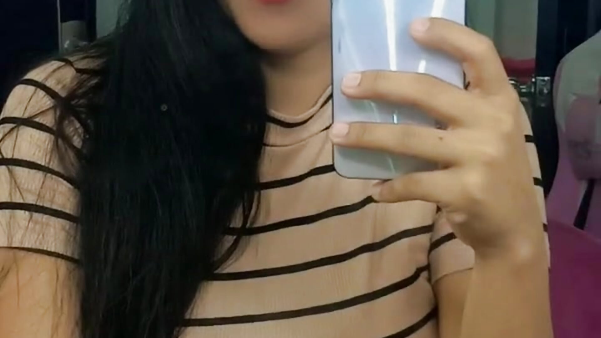 See you tomorrow, I hope you're really looking forward to having fun!– LuciaMoretti_ kameramodell videója