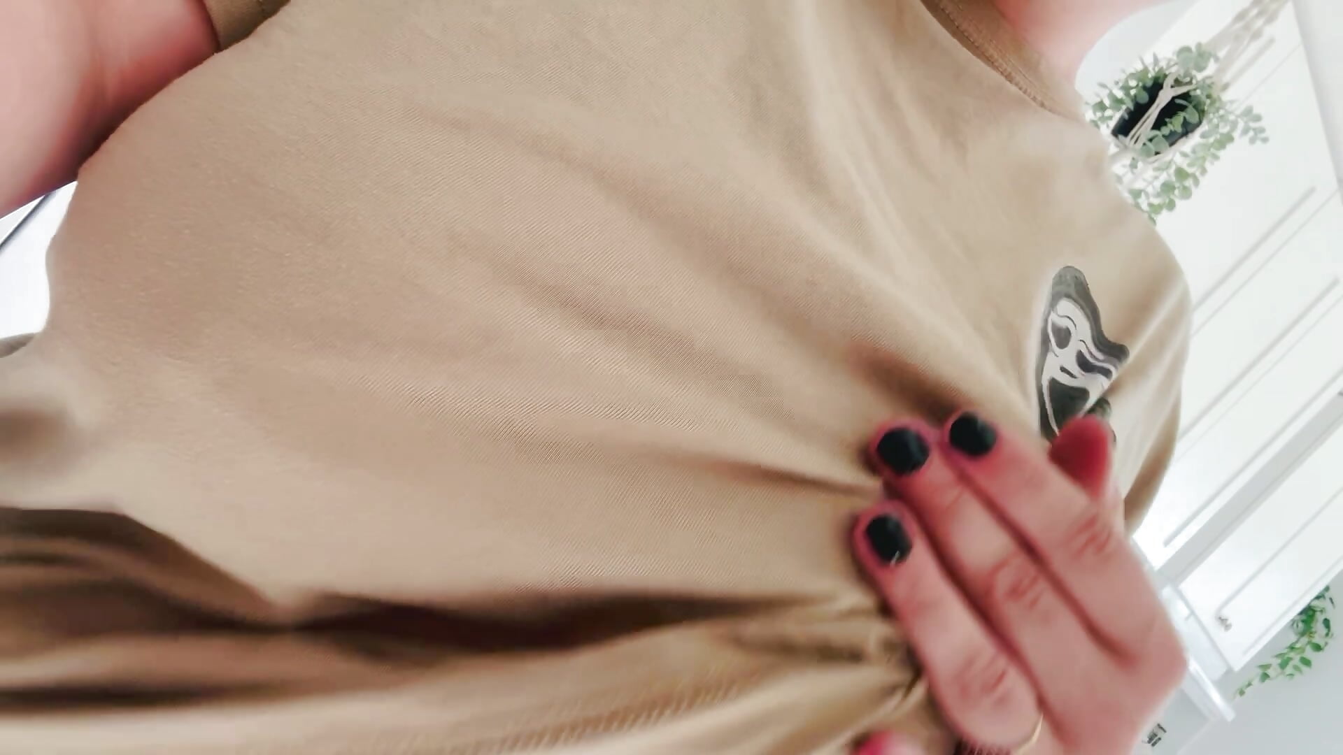 Hehehe 👀🎀 - video by CurvesNChaos cam model