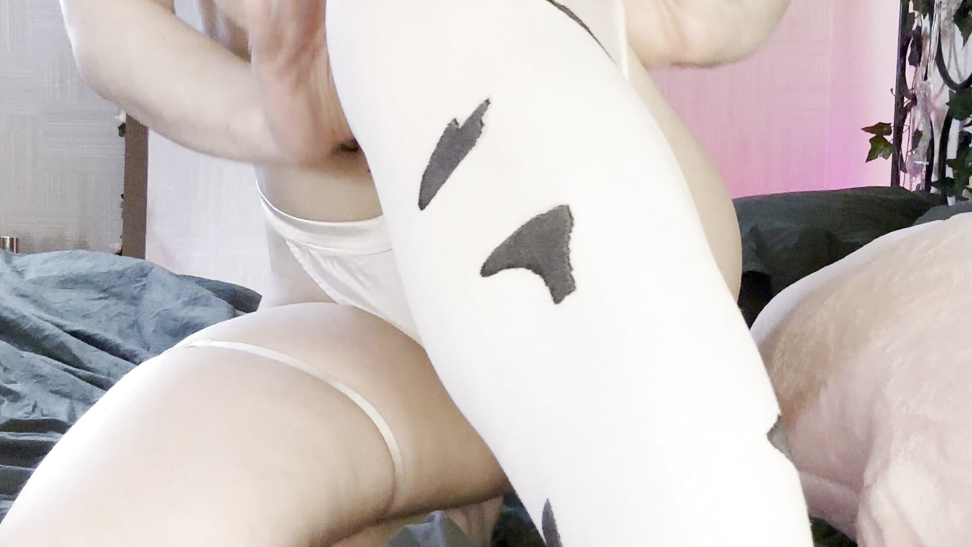 Shy But Cheeky 🍑 - video di LisaVamp