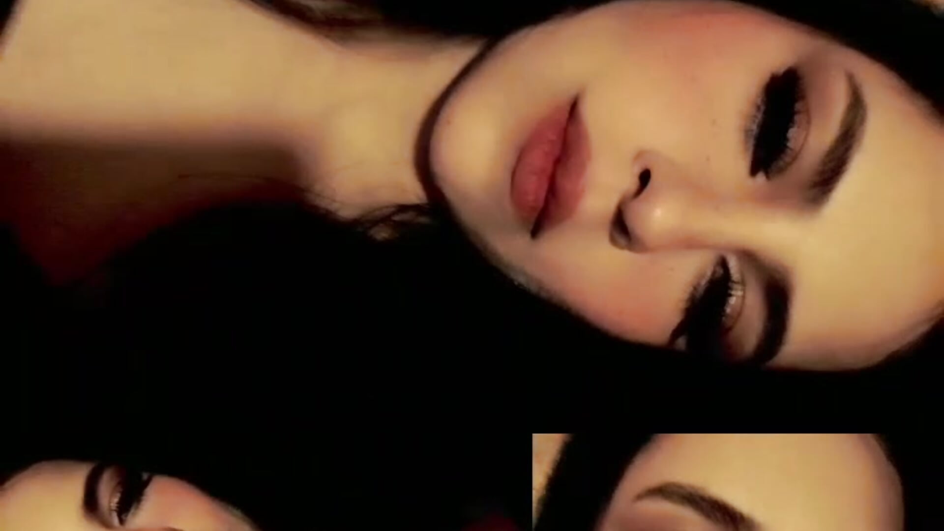 WhatsApp Video 2025-04-10 at 15,34,52 - Video von Deniis_moore Cam-Model