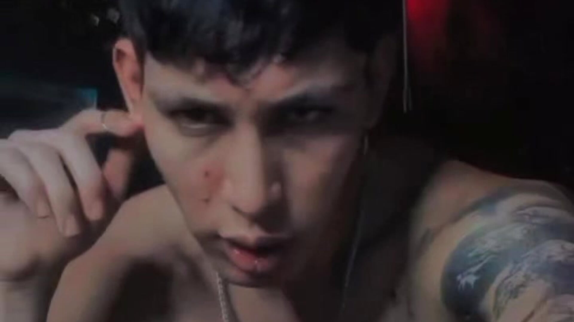 My piercings - clip cu Godly_huan model videochat