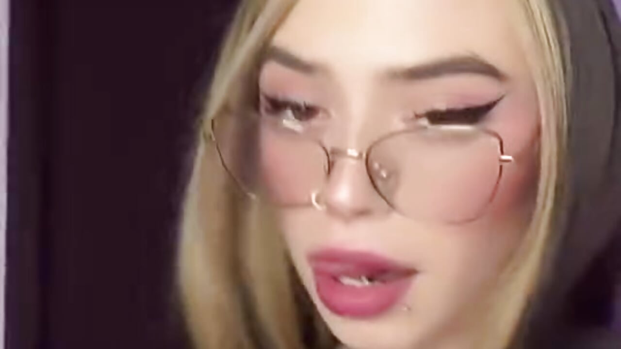 WhatsApp Video 2025-07-10 at 8,26,13 PM – video af kitty_ford