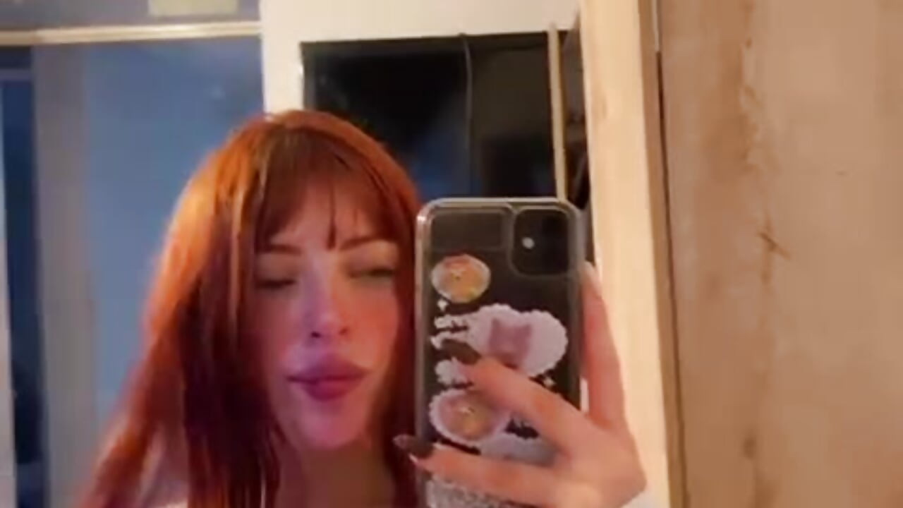 Hiii - video by Zoerouxxx cam model