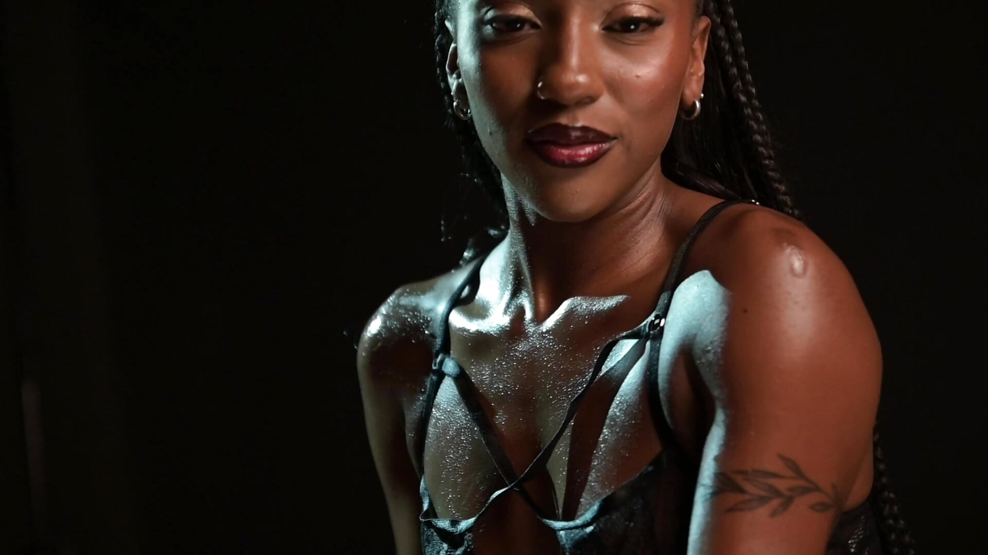 EBONY – видео вебкам-модели AshleyFerri